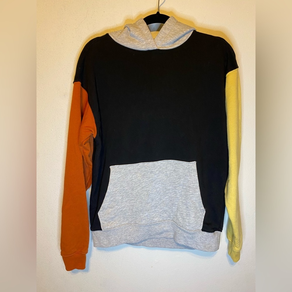 No Boundaries hoodie